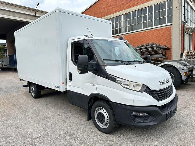 Iveco 35S16 - Box van: picture 1 Iveco 35S16 - Box van: picture 1