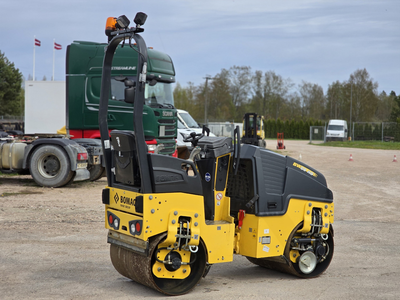 BOMAG BW80-AD5 - Mini roller: picture 3 BOMAG BW80-AD5 - Mini roller: picture 3