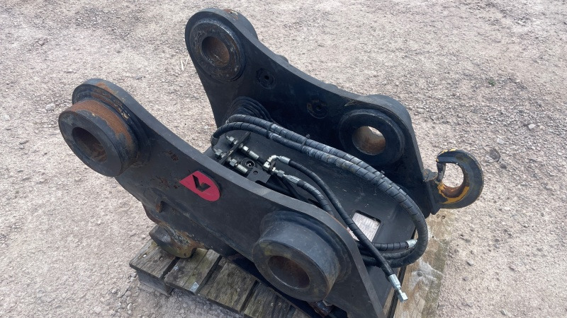 Caterpillar 329E SL70 - Quick coupler for Crawler excavator: picture 5 Caterpillar 329E SL70 - Quick coupler for Crawler excavator: picture 5