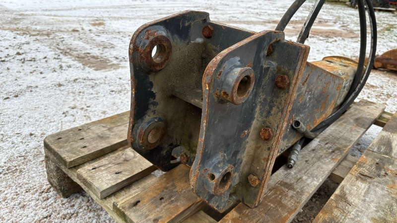 INDECO HP200 - Hydraulic hammer for Excavator: picture 4 INDECO HP200 - Hydraulic hammer for Excavator: picture 4