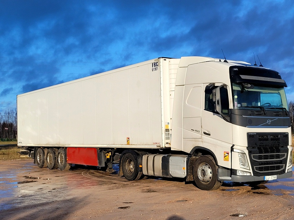 Volvo FH460 + refrigerated semi-trailer - Tractor unit: picture 1 Volvo FH460 + refrigerated semi-trailer - Tractor unit: picture 1