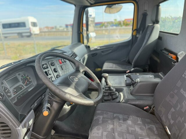 MERCEDES-BENZ Atego 1022 L Pritsche / Klima / Tachograph... - Tow truck: picture 2 MERCEDES-BENZ Atego 1022 L Pritsche / Klima / Tachograph... - Tow truck: picture 2