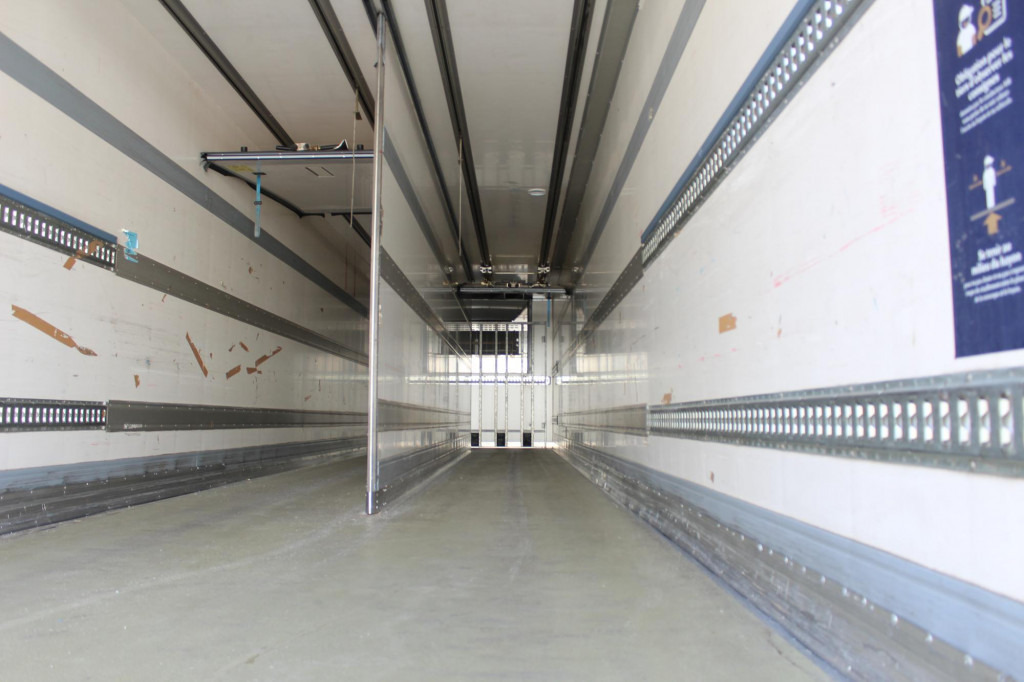 Chereau CV 1950Mt. City Bi-Multi-Temp LBW Lenkachse TOP - Refrigerator semi-trailer: picture 4 Chereau CV 1950Mt. City Bi-Multi-Temp LBW Lenkachse TOP - Refrigerator semi-trailer: picture 4