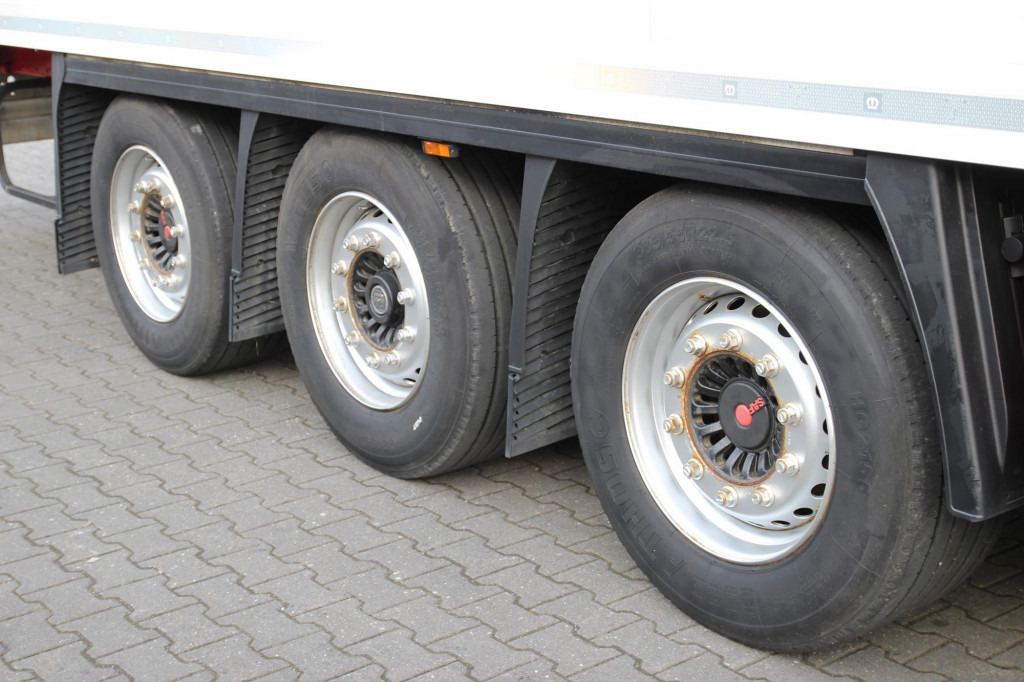 Krone CV 1550 Doppelstock Strom Aluboden - Refrigerator semi-trailer: picture 5 Krone CV 1550 Doppelstock Strom Aluboden - Refrigerator semi-trailer: picture 5