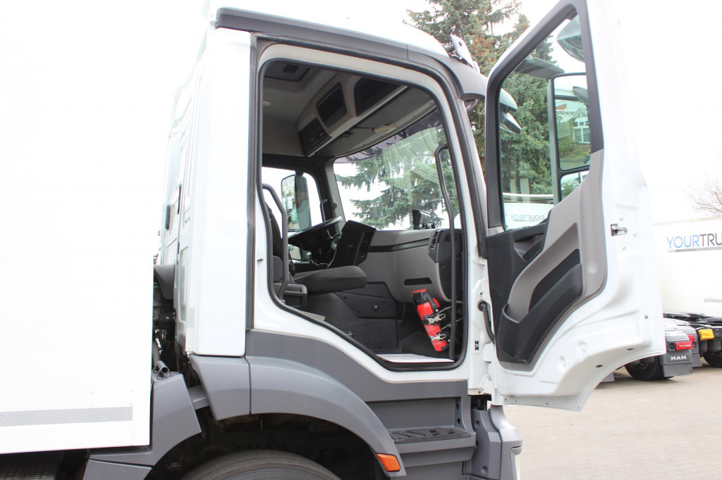 Mercedes-Benz Antos 1830 E6 Koffer 7,7m LBW S.Tür ACC LDW - Box truck: picture 5 Mercedes-Benz Antos 1830 E6 Koffer 7,7m LBW S.Tür ACC LDW - Box truck: picture 5