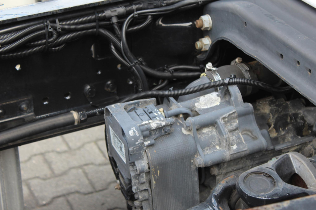 Tractor unit MAN TGX 480 XXL Retarder Standklima 2Tanks Navi: picture 14 Tractor unit MAN TGX 480 XXL Retarder Standklima 2Tanks Navi: picture 14