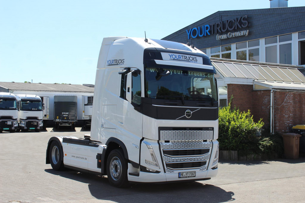 Volvo FH 500 Globe XL I-Park Cool Navi Miete-Rent! - Tractor unit: picture 1 Volvo FH 500 Globe XL I-Park Cool Navi Miete-Rent! - Tractor unit: picture 1