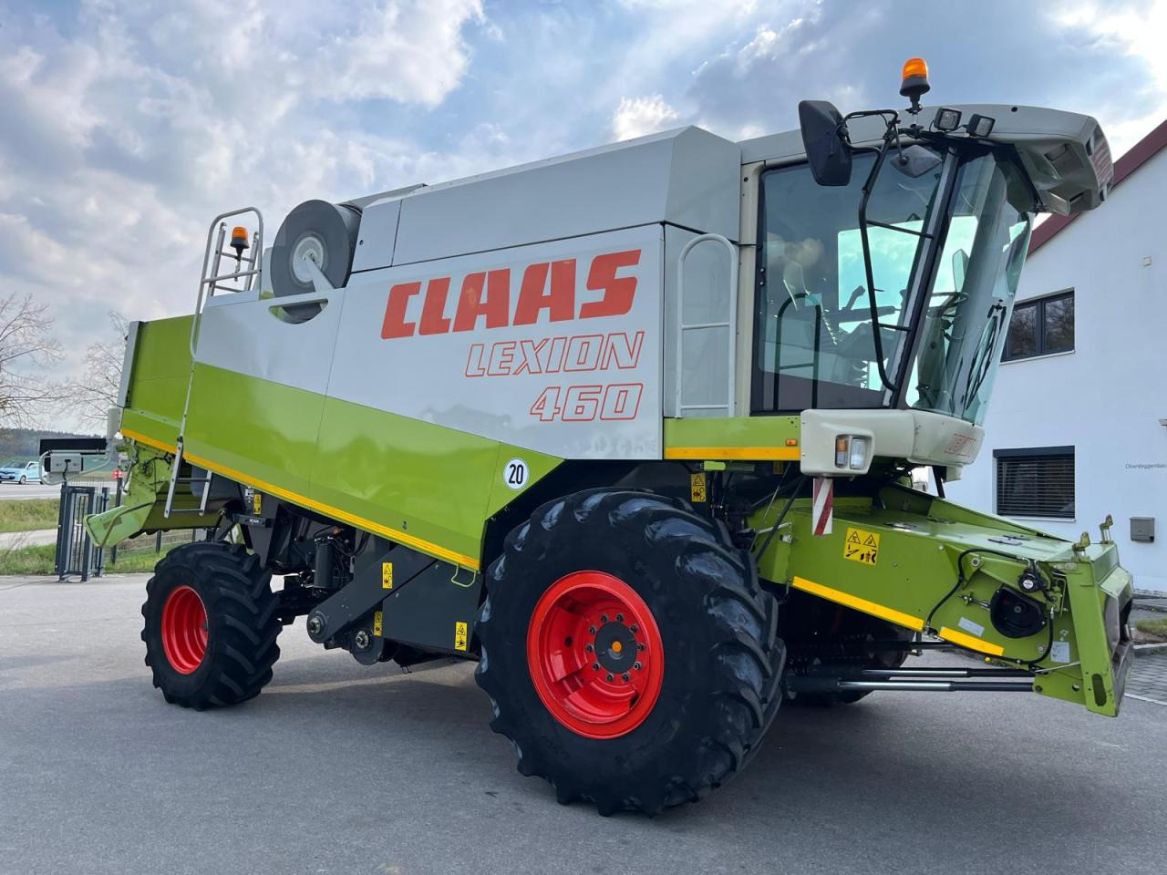 CLAAS Lexion 460 V660, 3D-Kamera, Raps - Combine harvester: picture 5 CLAAS Lexion 460 V660, 3D-Kamera, Raps - Combine harvester: picture 5