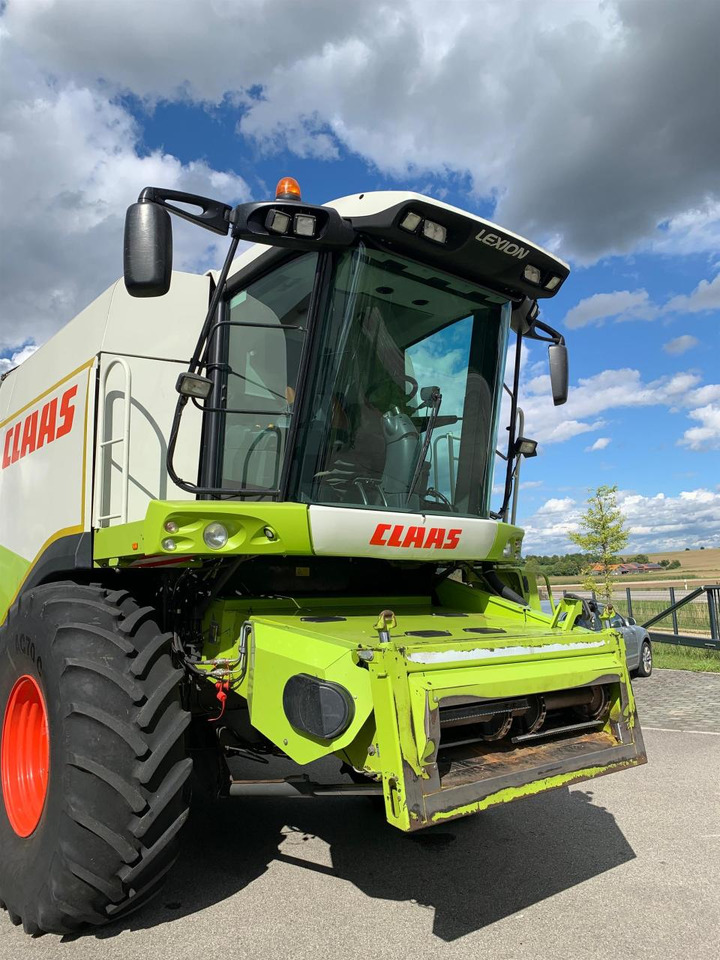 CLAAS Lexion 550 mit Schneidwerk V660, 3D und Klimaautomatik, gepflegter Zustand, Baujahr 2009 - Combine harvester: picture 5 CLAAS Lexion 550 mit Schneidwerk V660, 3D und Klimaautomatik, gepflegter Zustand, Baujahr 2009 - Combine harvester: picture 5