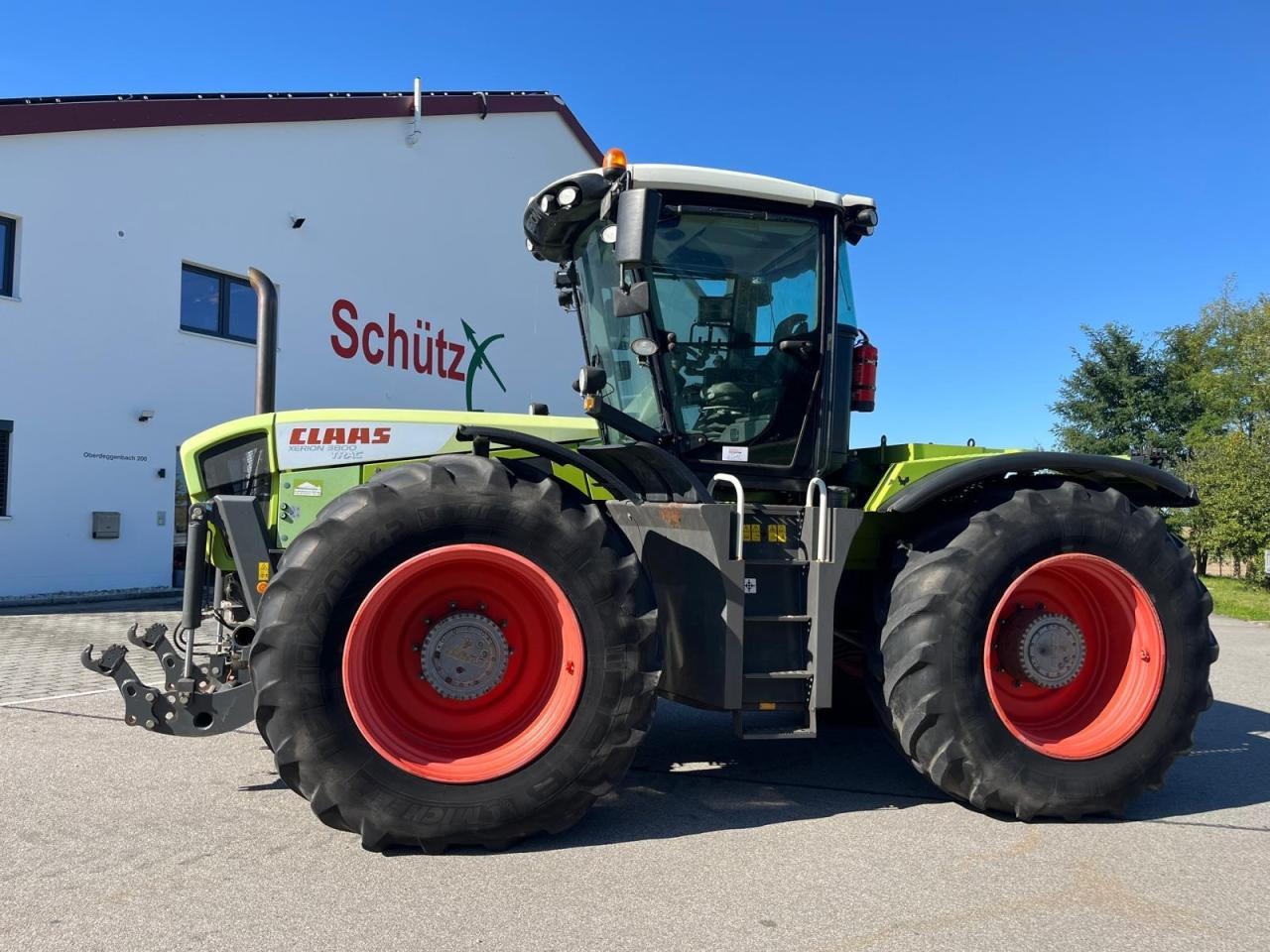 CLAAS Xerion 3800 Trac PTO GPS S3 FKH Erstbesitz - Farm tractor: picture 1 CLAAS Xerion 3800 Trac PTO GPS S3 FKH Erstbesitz - Farm tractor: picture 1