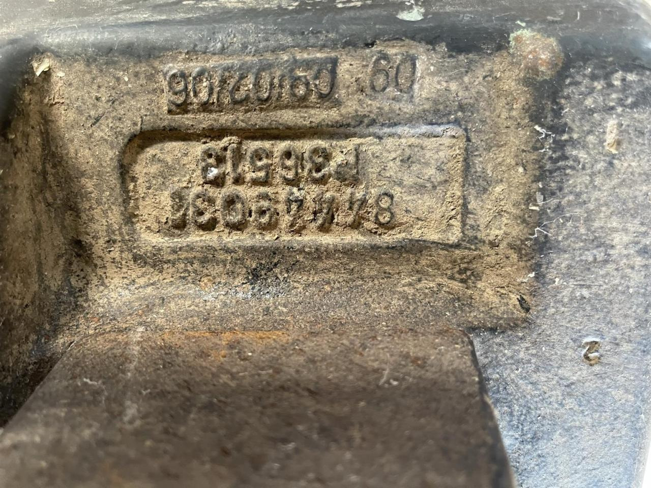 Case-IH New Holland Achsschenkel - Axle and parts for Agricultural machinery: picture 4 Case-IH New Holland Achsschenkel - Axle and parts for Agricultural machinery: picture 4