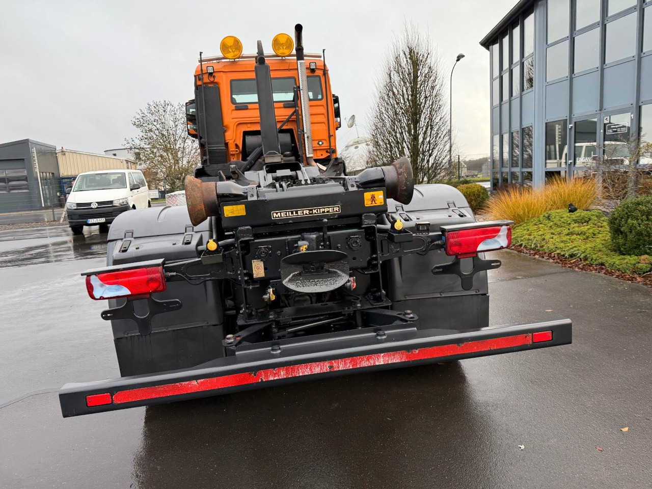 MAN TGS 18.360 4x4 Winterdienst Meiller Abroller - Hook lift truck: picture 4 MAN TGS 18.360 4x4 Winterdienst Meiller Abroller - Hook lift truck: picture 4