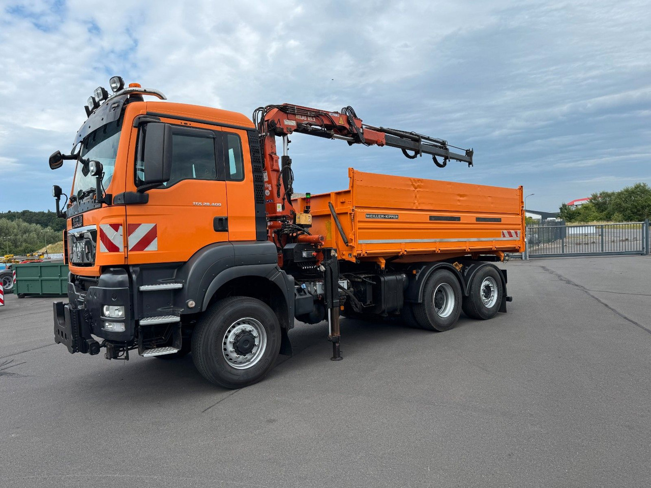 MAN TGS 28.400 6x4-4 BL Kipper / Kran / Winterdienst - Tipper, Crane truck: picture 4 MAN TGS 28.400 6x4-4 BL Kipper / Kran / Winterdienst - Tipper, Crane truck: picture 4