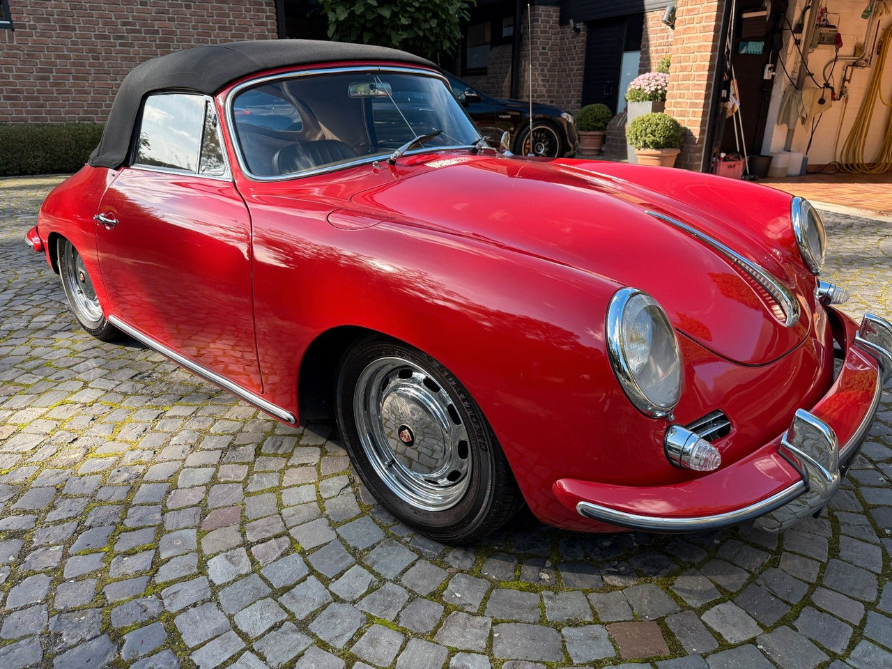 Porsche 356 C / 1600 C Reutter Cabrio Porsche 356 C / 1600 C Reutter Cabrio - Car: picture 2 Porsche 356 C / 1600 C Reutter Cabrio Porsche 356 C / 1600 C Reutter Cabrio - Car: picture 2
