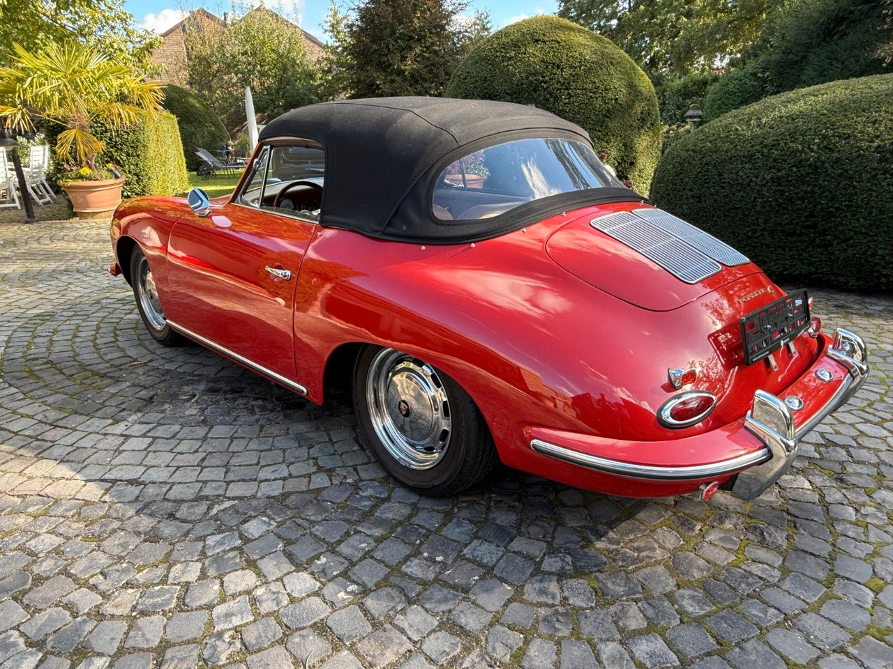 Porsche 356 C / 1600 C Reutter Cabrio Porsche 356 C / 1600 C Reutter Cabrio - Car: picture 4 Porsche 356 C / 1600 C Reutter Cabrio Porsche 356 C / 1600 C Reutter Cabrio - Car: picture 4