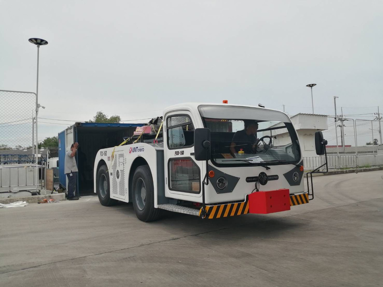 BlissFox 16E - Pushback tractor: picture 1 BlissFox 16E - Pushback tractor: picture 1