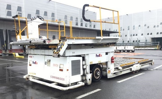 FMC Lower Deck Loader Commander 15 Standard - Aircraft cargo loader: picture 1 FMC Lower Deck Loader Commander 15 Standard - Aircraft cargo loader: picture 1