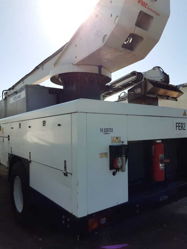 JBT Deicer Tempest 2 - Aircraft deicer: picture 3 JBT Deicer Tempest 2 - Aircraft deicer: picture 3