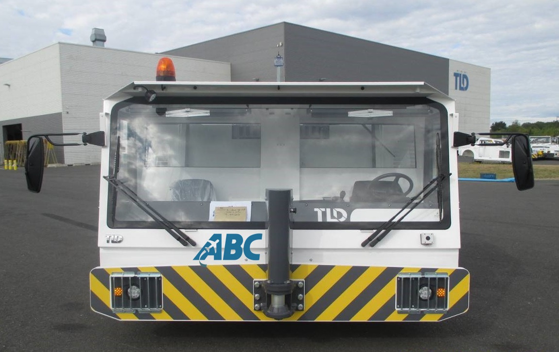 TLD Pushback TMX450 - Pushback tractor: picture 1 TLD Pushback TMX450 - Pushback tractor: picture 1