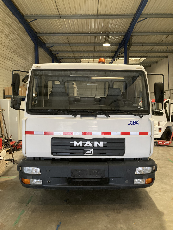 Zellinger Toilet truck TSU - Lavatory service truck: picture 2 Zellinger Toilet truck TSU - Lavatory service truck: picture 2