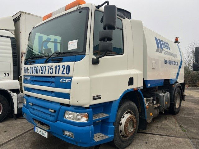 DAF 65 FA65.180 CF - Road sweeper: picture 1 DAF 65 FA65.180 CF - Road sweeper: picture 1