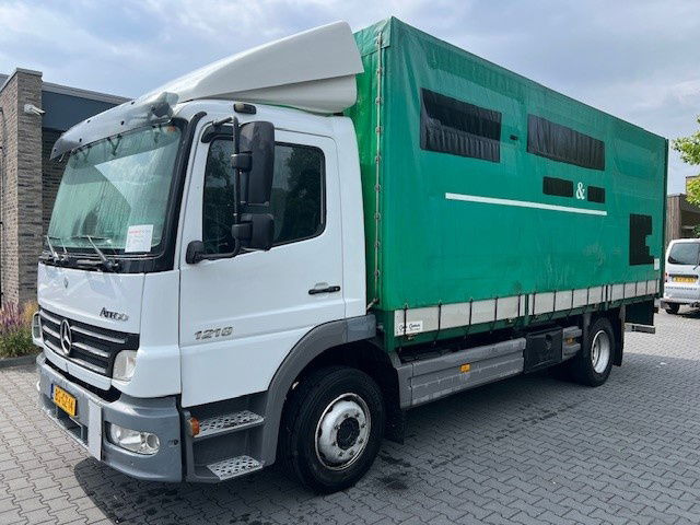 Mercedes-Benz Atego 1218 Atego 1218 - Curtainsider truck: picture 1 Mercedes-Benz Atego 1218 Atego 1218 - Curtainsider truck: picture 1