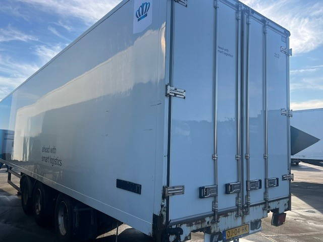 System Trailer PRS 27 - Closed box semi-trailer: picture 4 System Trailer PRS 27 - Closed box semi-trailer: picture 4