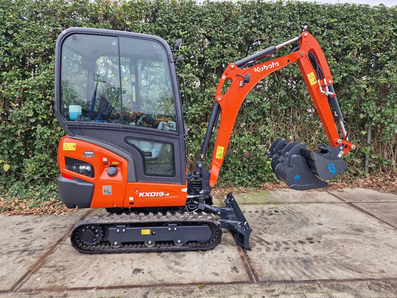 Kubota KX019-4 Hi-spec (NIEUW) - Mini excavator: picture 2 Kubota KX019-4 Hi-spec (NIEUW) - Mini excavator: picture 2