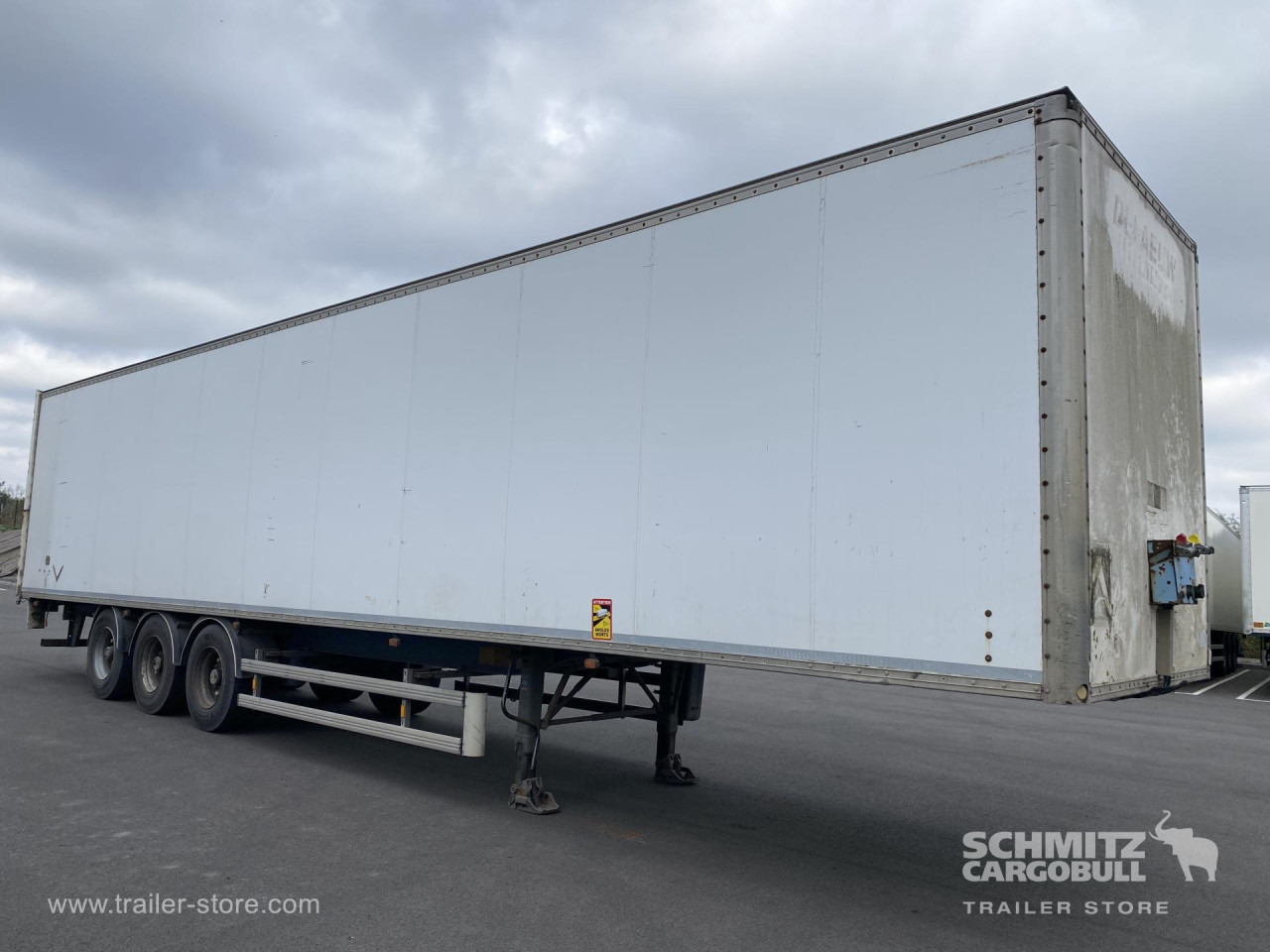 Dryfreight Standard - Closed box semi-trailer: picture 1 Dryfreight Standard - Closed box semi-trailer: picture 1