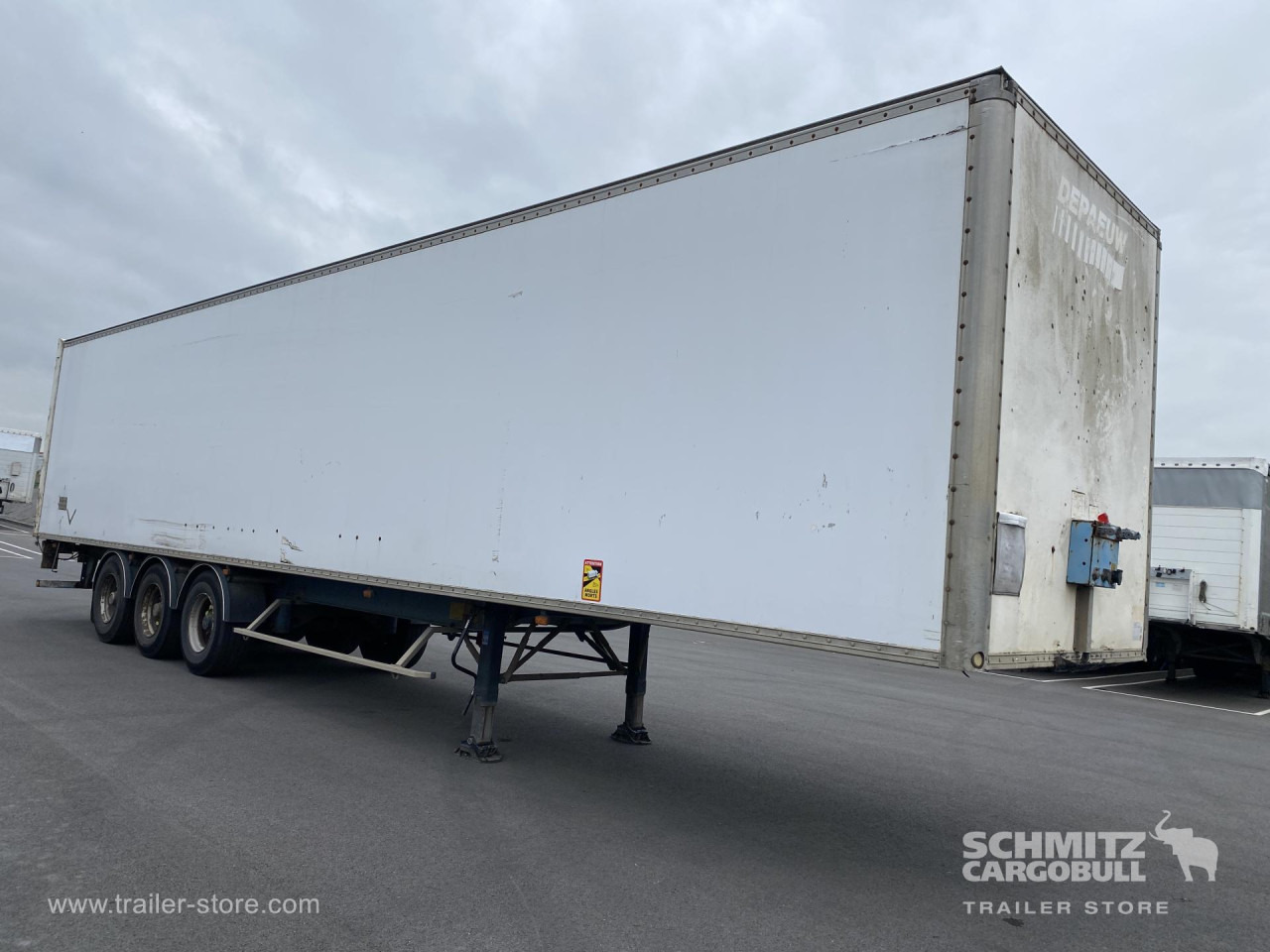 Dryfreight Standard - Closed box semi-trailer: picture 1 Dryfreight Standard - Closed box semi-trailer: picture 1