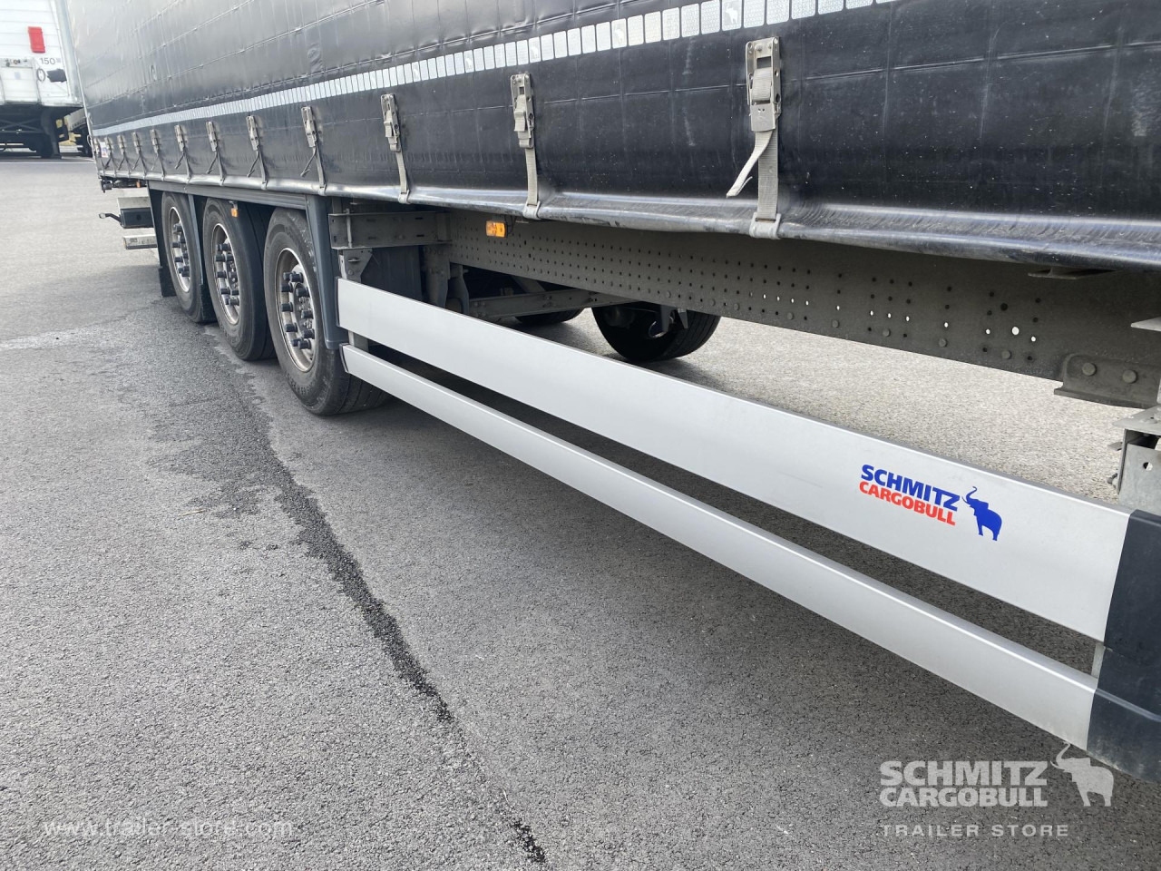 SCHMITZ Curtainsider Standard - Curtainsider semi-trailer: picture 3 SCHMITZ Curtainsider Standard - Curtainsider semi-trailer: picture 3