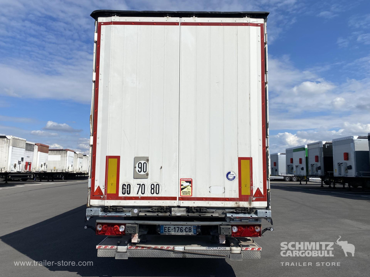 SCHMITZ Curtainsider Standard Taillift - Curtainsider semi-trailer: picture 2 SCHMITZ Curtainsider Standard Taillift - Curtainsider semi-trailer: picture 2