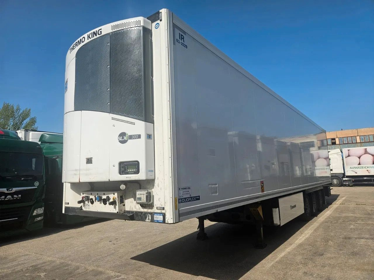 Krone SDR 27eL4-S - Frigo ThermoKing SLX300 - Lifting - Refrigerator semi-trailer: picture 1 Krone SDR 27eL4-S - Frigo ThermoKing SLX300 - Lifting - Refrigerator semi-trailer: picture 1