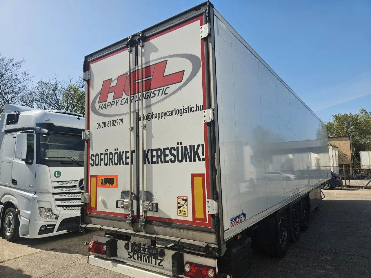 Schmitz Cargobull SCB S3T Thermo King SLXi 300 Lifting axle A - 2 - Refrigerator semi-trailer: picture 4 Schmitz Cargobull SCB S3T Thermo King SLXi 300 Lifting axle A - 2 - Refrigerator semi-trailer: picture 4