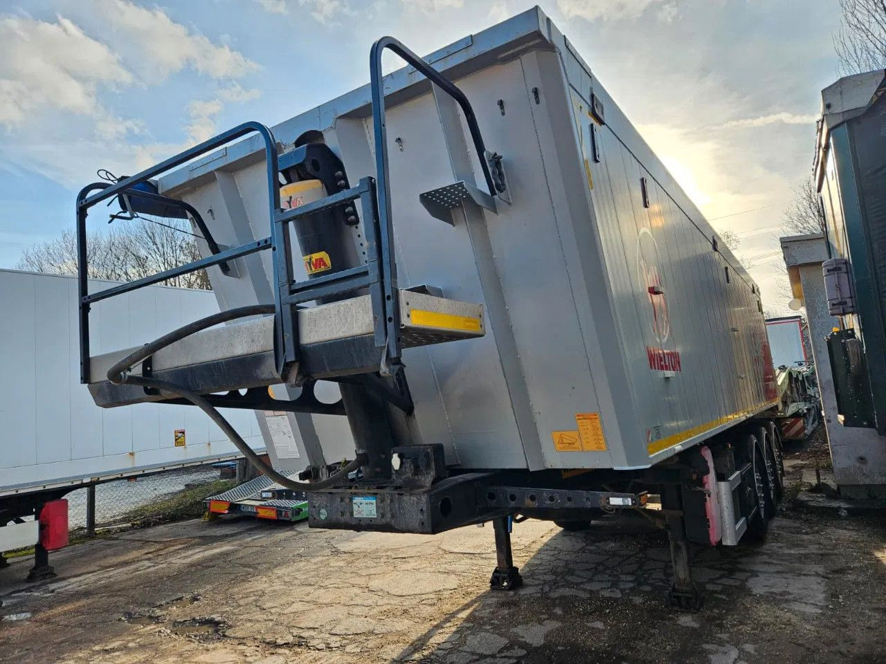 Wielton NW-3 38m3 Lifting Axle, Alloy w. - Tipper semi-trailer: picture 3 Wielton NW-3 38m3 Lifting Axle, Alloy w. - Tipper semi-trailer: picture 3