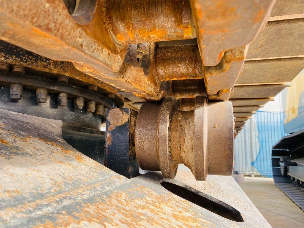 Crawler excavator CAT 330 fln: picture 13