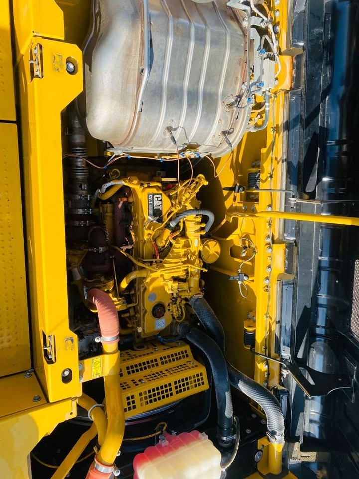 Crawler excavator CAT 330 fln: picture 8