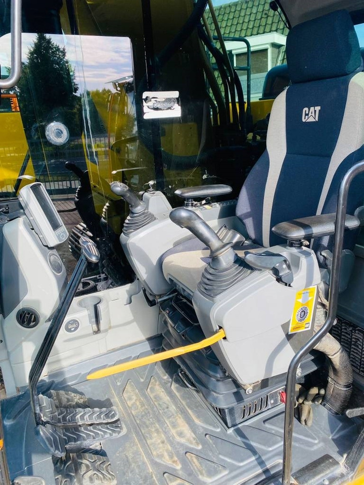 Crawler excavator CAT 330 fln: picture 7