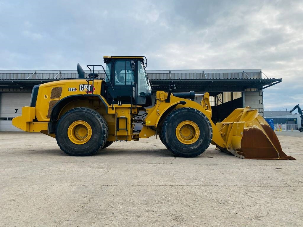 Wheel loader CAT 972: picture 6