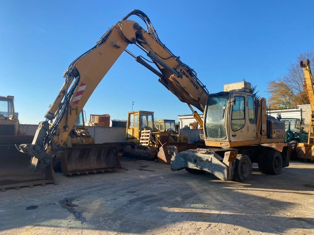 Liebherr A 904 C Litronic - Waste/ Industry handler: picture 3 Liebherr A 904 C Litronic - Waste/ Industry handler: picture 3