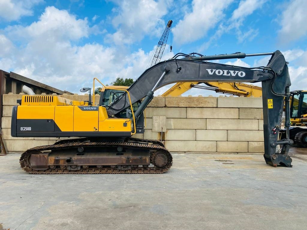 Volvo EC 250 D N L - Crawler excavator: picture 2 Volvo EC 250 D N L - Crawler excavator: picture 2