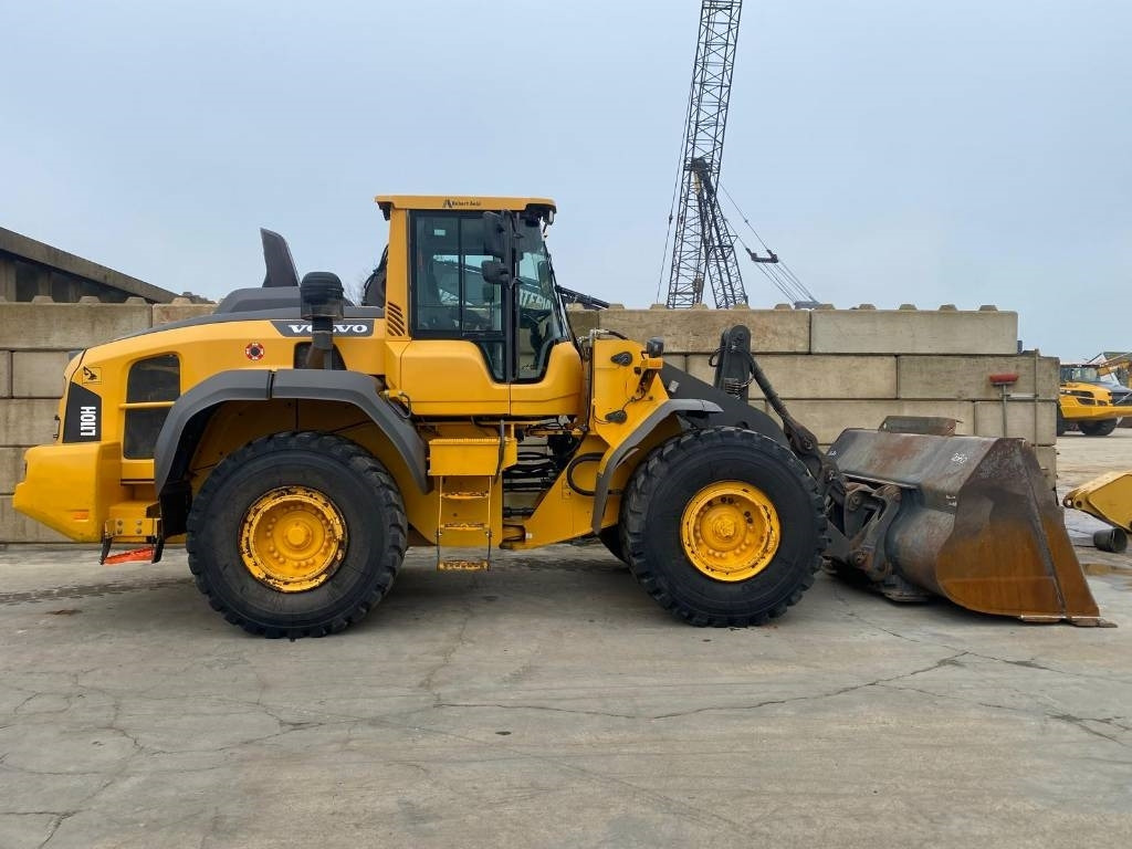 Volvo L 110 H - Wheel loader: picture 2 Volvo L 110 H - Wheel loader: picture 2