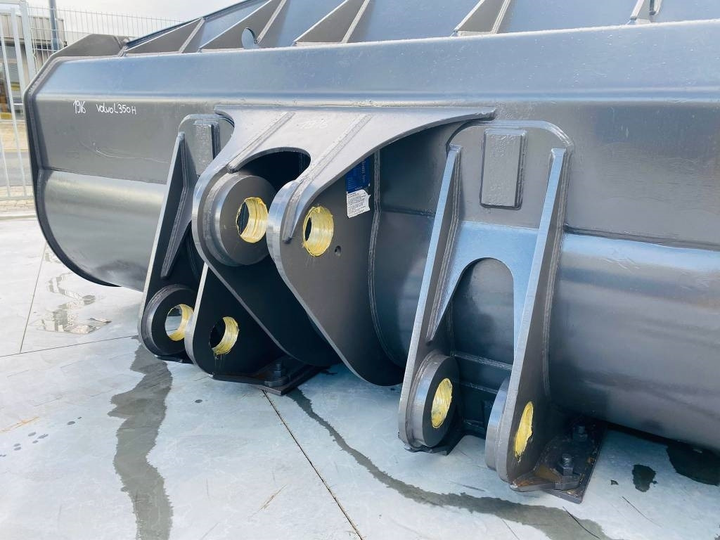 Volvo L 350 H  - Bucket for Construction machinery: picture 3 Volvo L 350 H  - Bucket for Construction machinery: picture 3