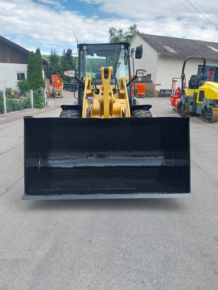 CAT 906H - Wheel loader: picture 2 CAT 906H - Wheel loader: picture 2