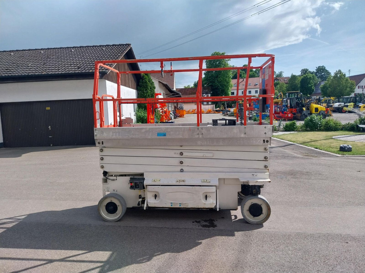 JLG 3246 ES - Truck mounted aerial platform: picture 1 JLG 3246 ES - Truck mounted aerial platform: picture 1