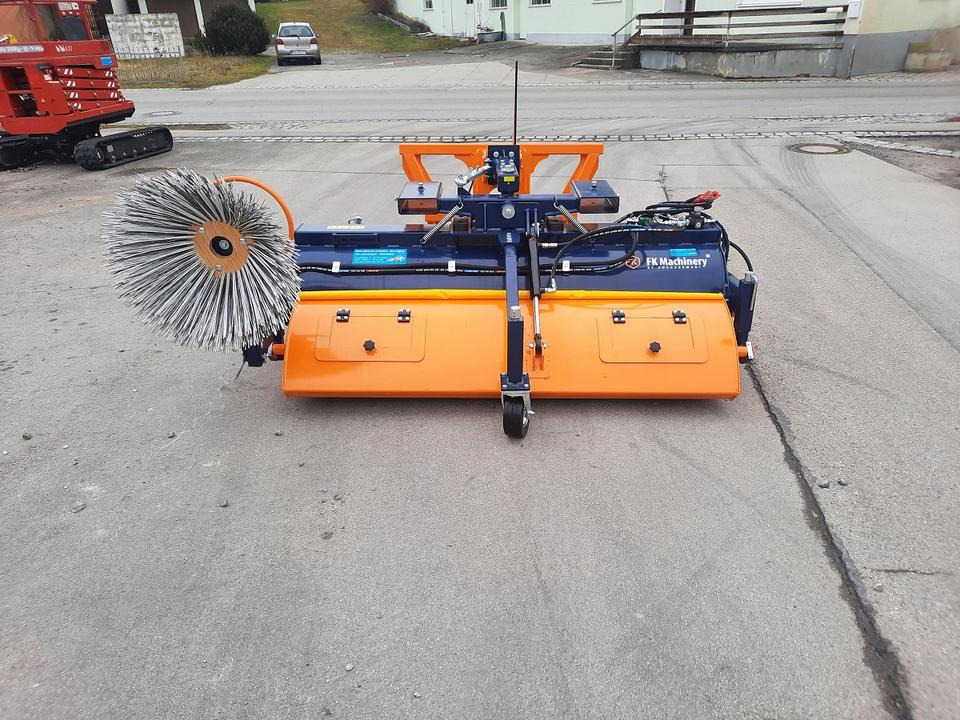 Kehrmaschine 1,2, 1,5, 1,8 2,3, 2,8m Schlepper Radlader Hoflader - Broom: picture 2 Kehrmaschine 1,2, 1,5, 1,8 2,3, 2,8m Schlepper Radlader Hoflader - Broom: picture 2