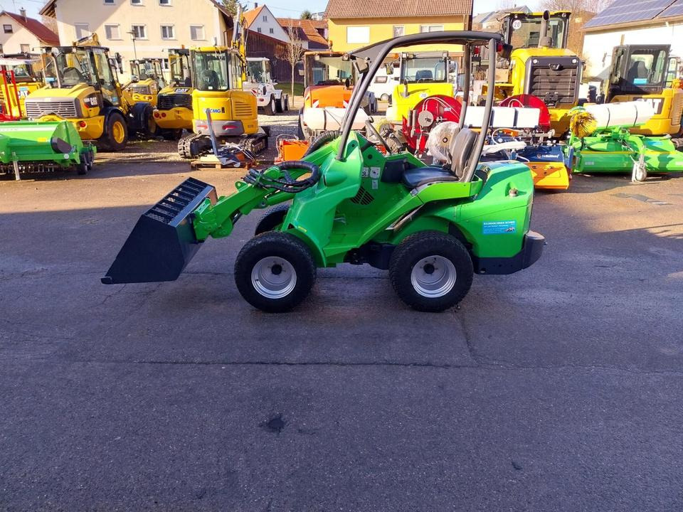 Radlader Avant 630 635 Hoflader Lader Schaufellader Teleskoplader - Compact loader: picture 3 Radlader Avant 630 635 Hoflader Lader Schaufellader Teleskoplader - Compact loader: picture 3