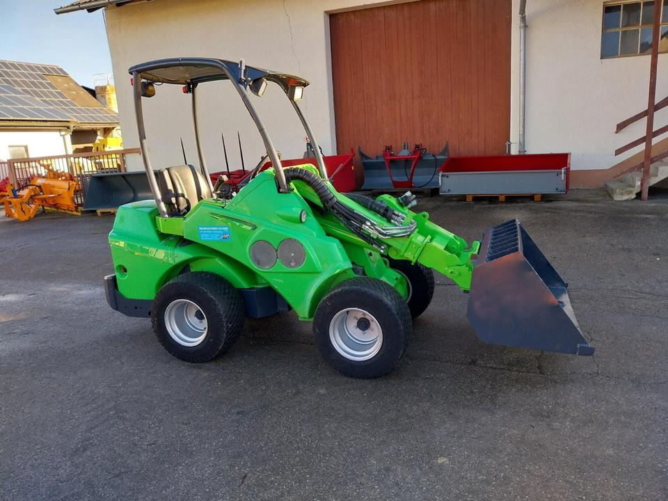 Radlader Avant 630 635 Hoflader Lader Schaufellader Teleskoplader - Compact loader: picture 1 Radlader Avant 630 635 Hoflader Lader Schaufellader Teleskoplader - Compact loader: picture 1