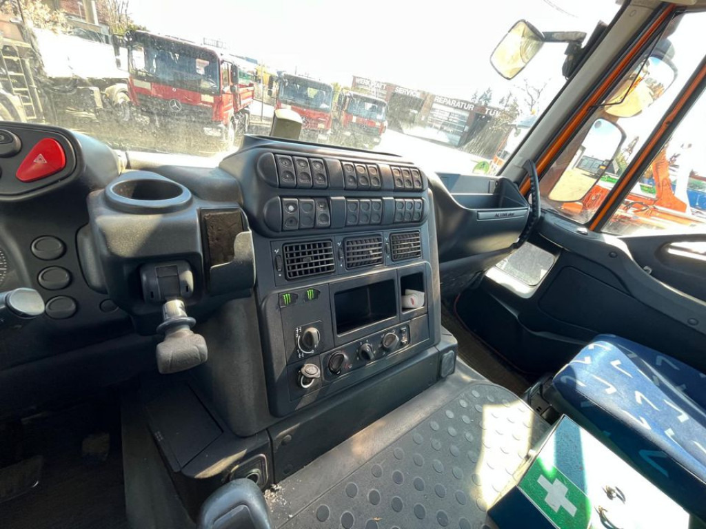 IVECO-MAGIRUS TRACKER AD260T50 6x4 3-Achs Kipper Schalter, Blatt - Tipper: picture 2 IVECO-MAGIRUS TRACKER AD260T50 6x4 3-Achs Kipper Schalter, Blatt - Tipper: picture 2