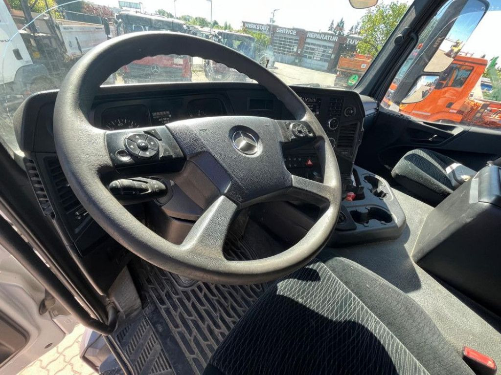 Mercedes-Benz Arocs 3240 B 8x4 4 Achs Muldenkipper Meiller - Tipper: picture 5 Mercedes-Benz Arocs 3240 B 8x4 4 Achs Muldenkipper Meiller - Tipper: picture 5